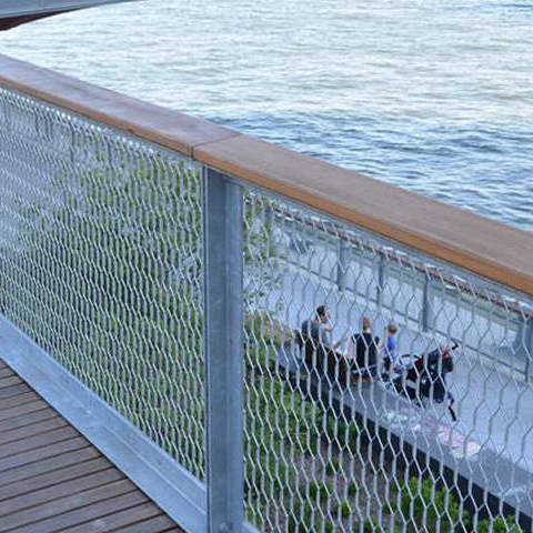 metal mesh fence (11)
