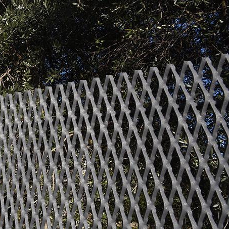 metal mesh fence (9)